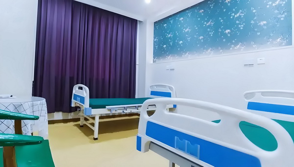 《风骚律师》主演想暴打马里奥：把他的胡子撕下来